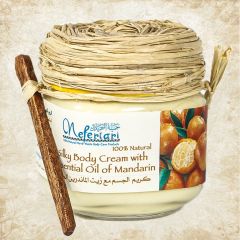 Mandarin Cream
Silky body cream with essential oil of mandarin 175 gm