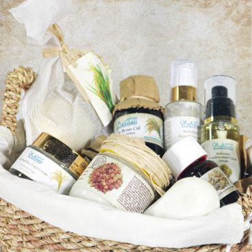 Rice and Frankincense Collection Christmas Basket